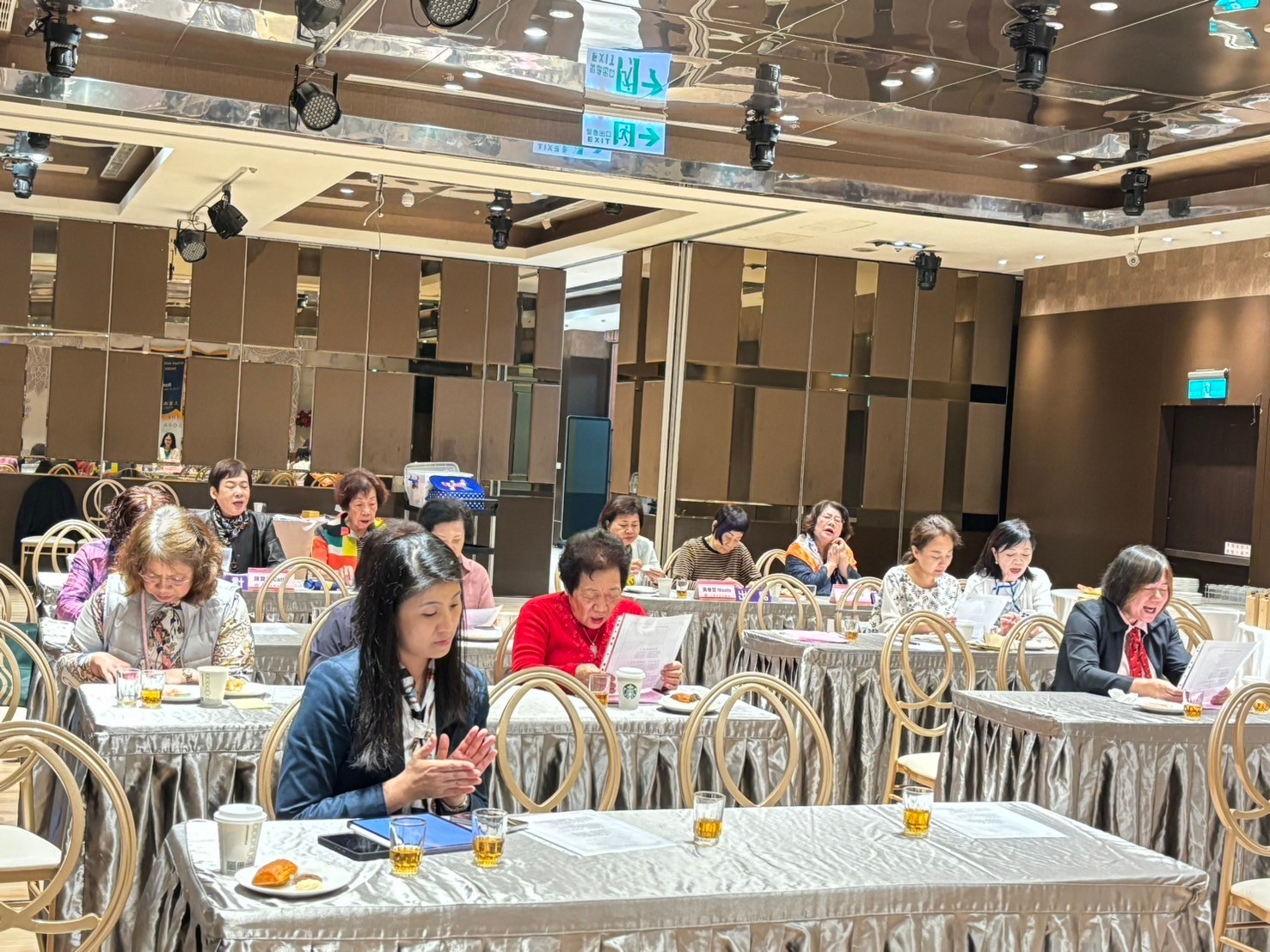 LINE_ALBUM_20220411第1698次例會_240419_10.jpg