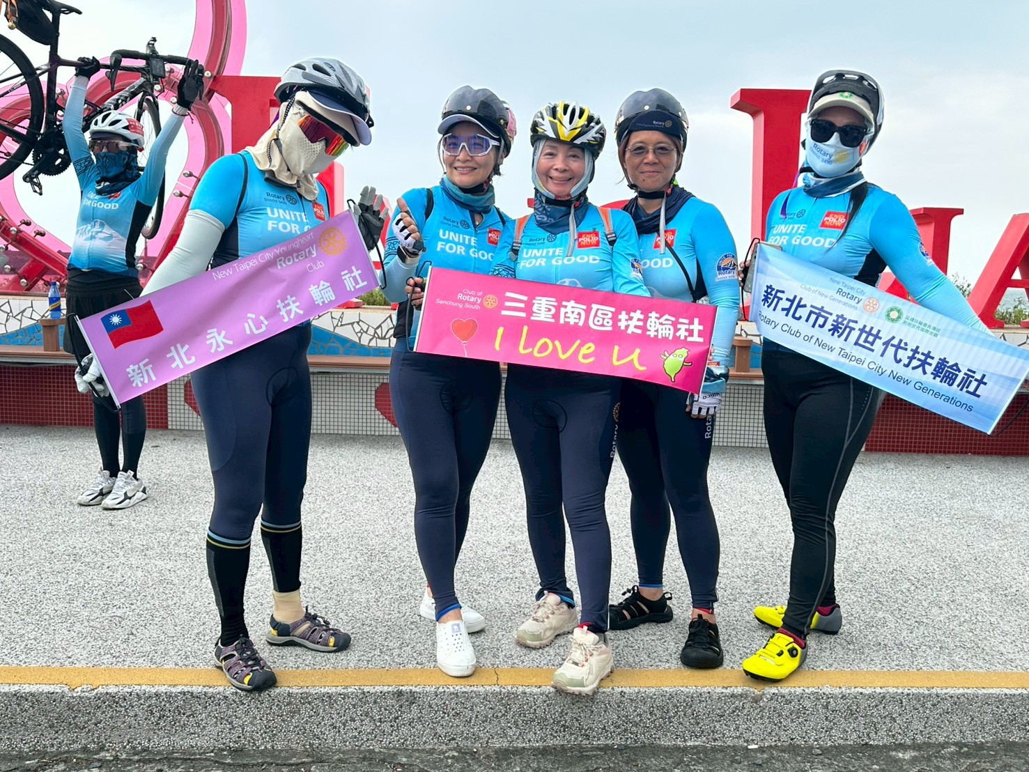 LINE_ALBUM_2025-2026根除小兒麻痺暨公益單車環島_251022_40.jpg